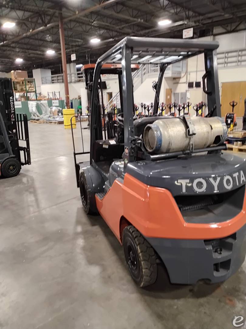 2020 Toyota 8FGU25