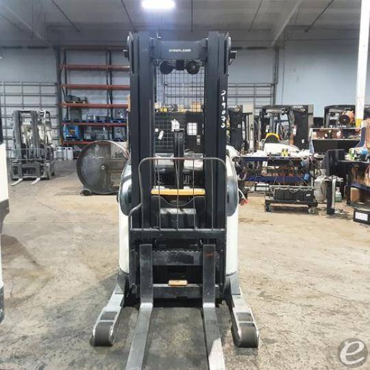 2019 Crown RR5725-45