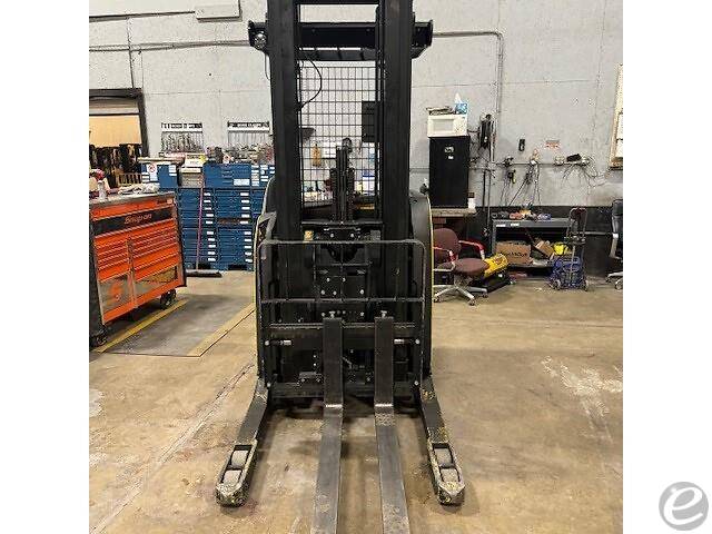 2014 Hyster N30ZDR2 Electric Reach Truck - 123Forklift
