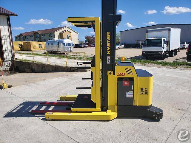 2018 Hyster R30XMA3 Electric Order Picker - 123Forklift