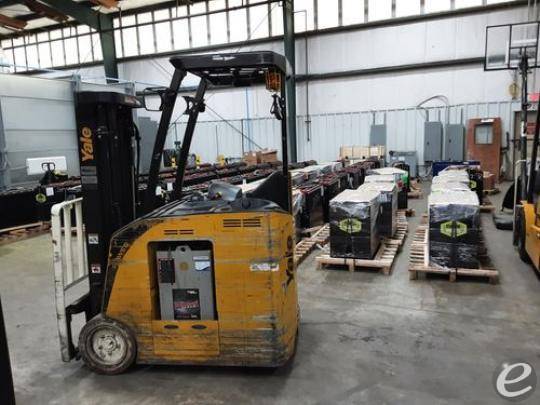 2018 Yale ESC030 Electric Forklift - 123Forklift
