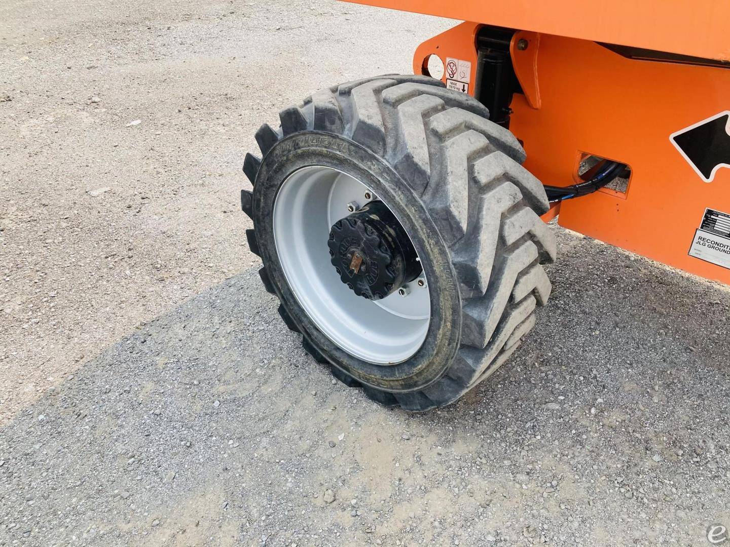 2006 JLG 800S