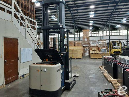 2011 Crown SP3520-30