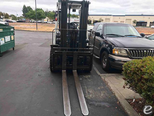 2017 Nissan                                             PF90YLP LP Gas Forklift - 123Forklift