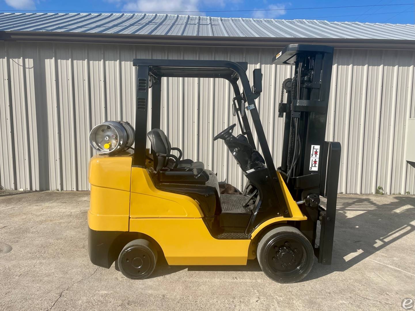 2016 LP Gas Cat 2C6000 Cushion Tire 4 Wheel Sit Down (Indoor Warehouse)