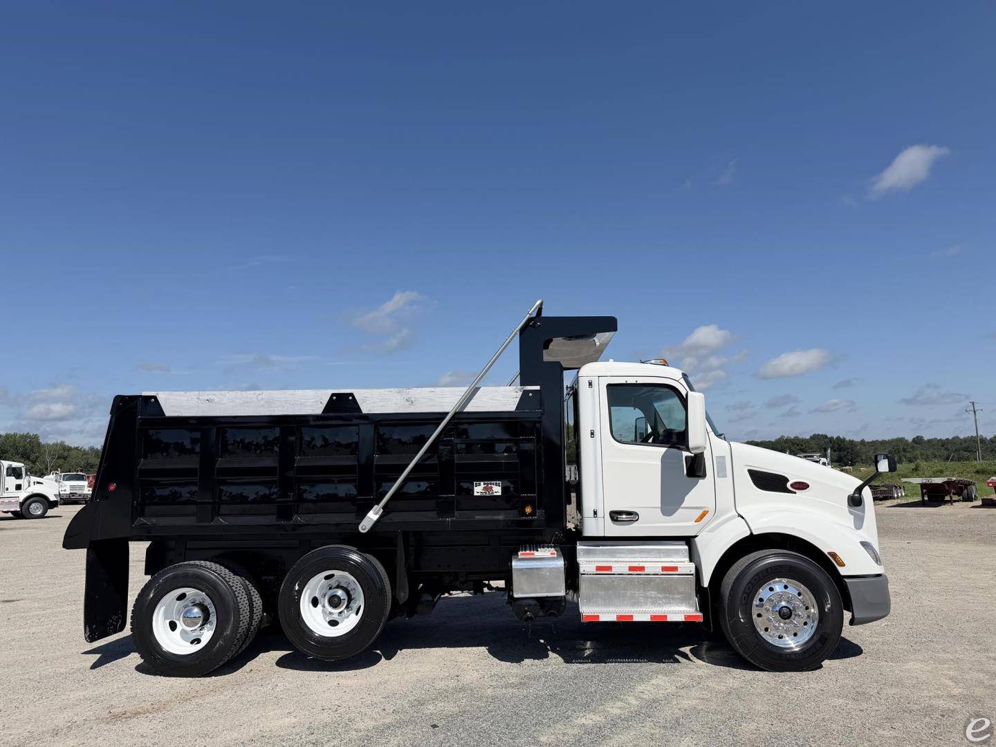 2022 Peterbilt 579