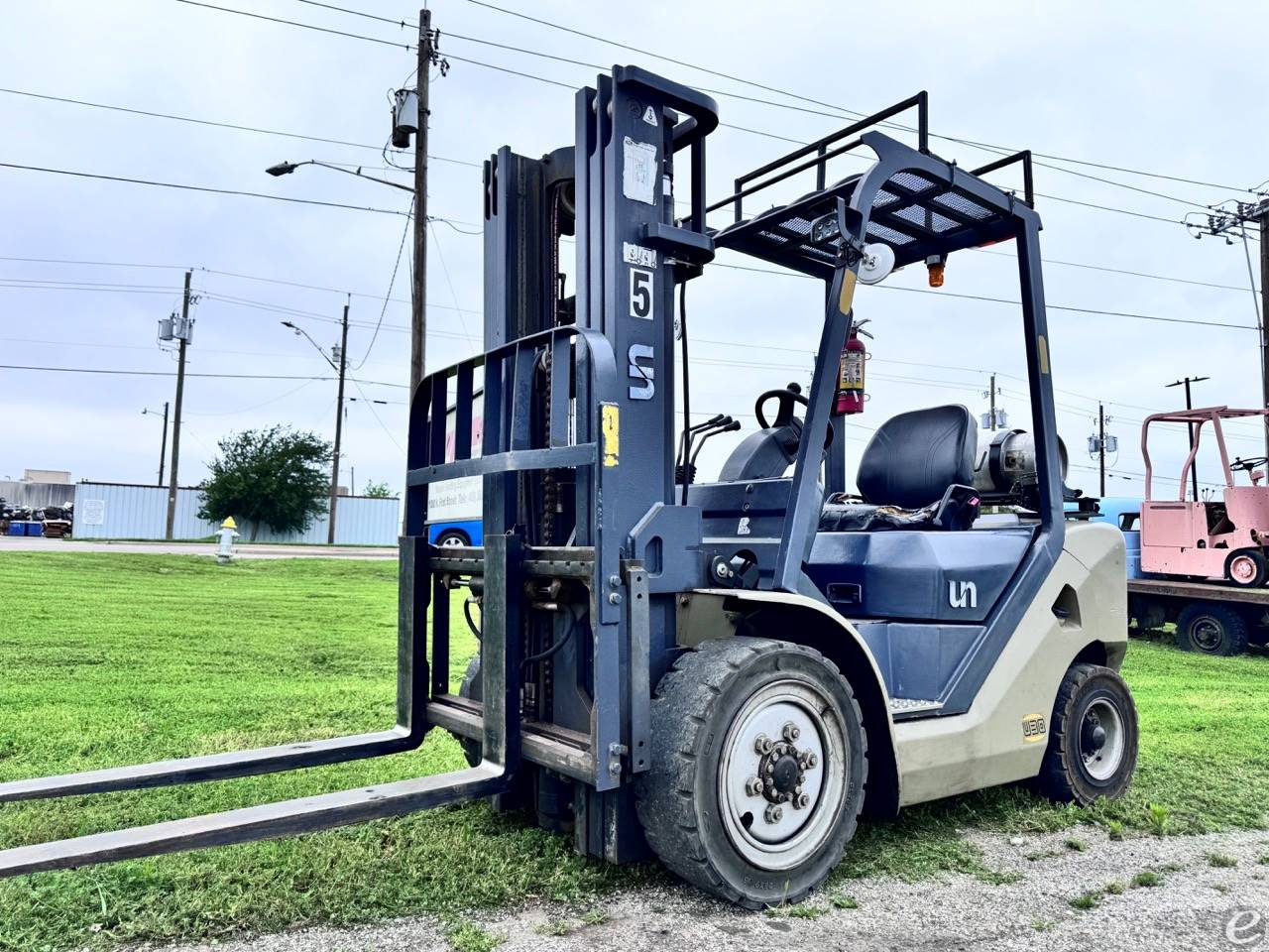 2017 UN FL30T-JG LP Gas Forklift
