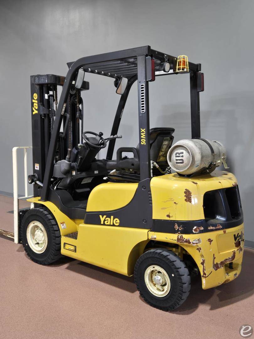 2021 Yale GLP050VX