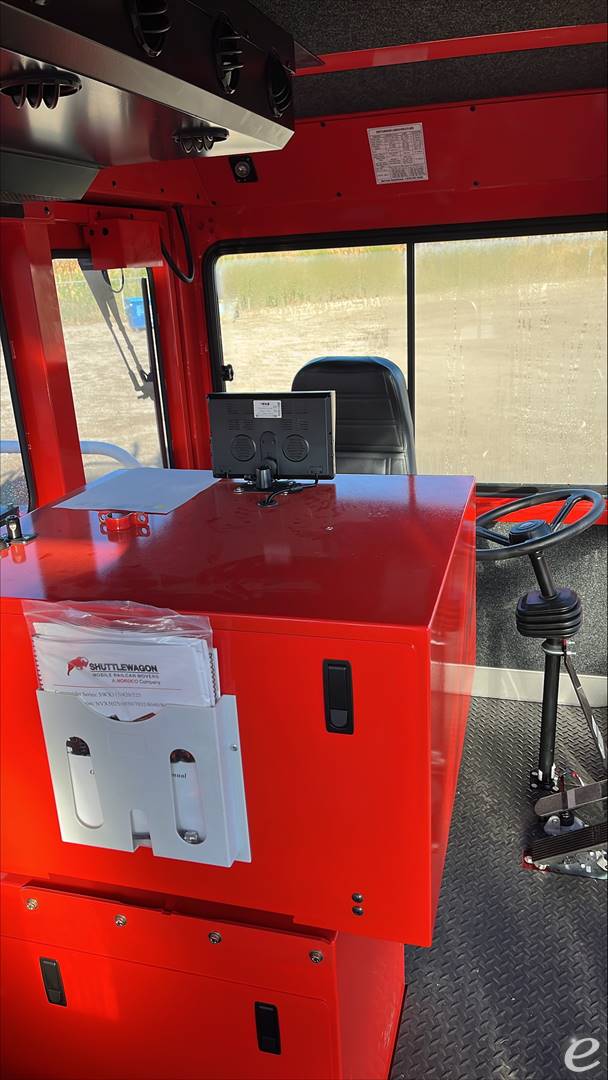 2024 Shuttlewagon SWX420