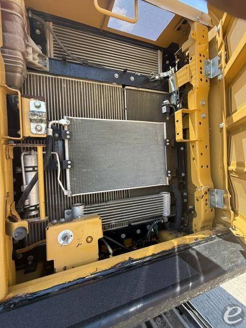 2019 Cat 320