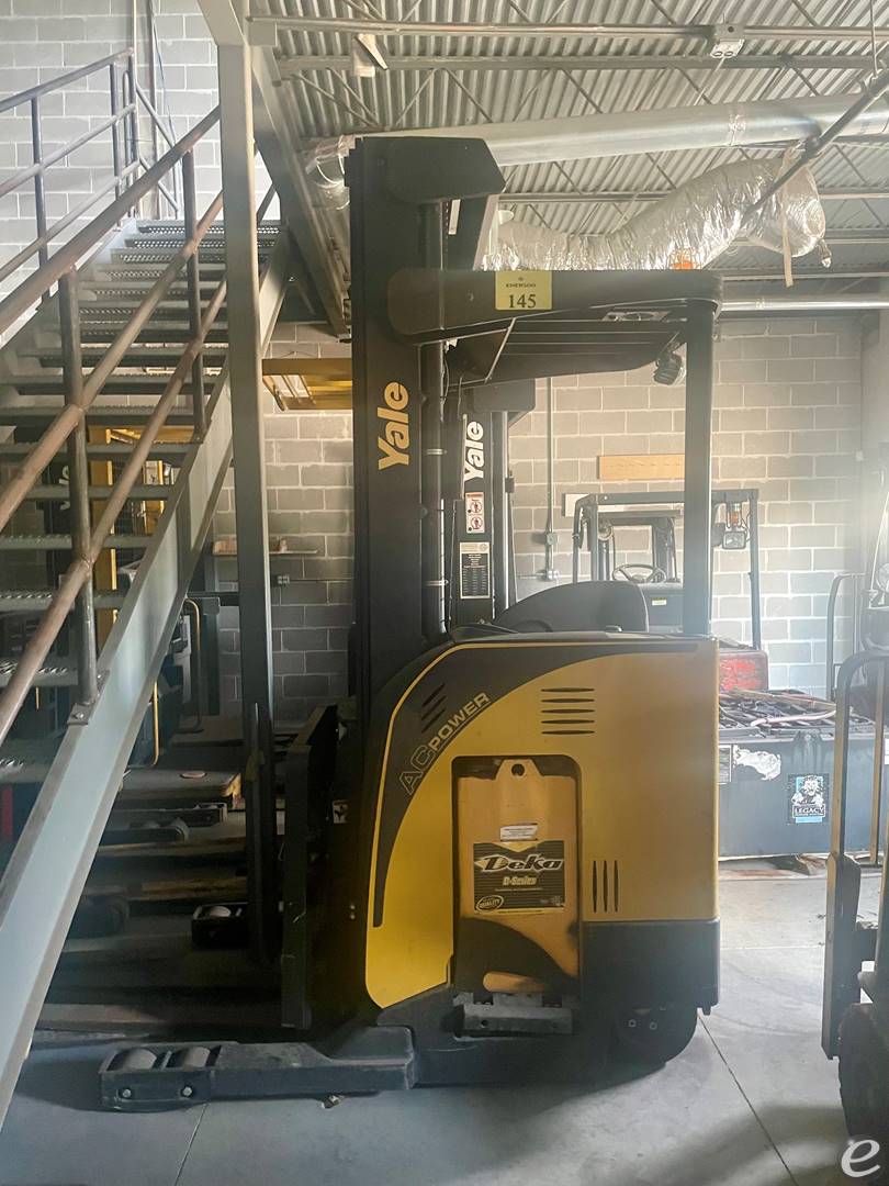 2017 Yale NR035DB Electric Reach Tr...