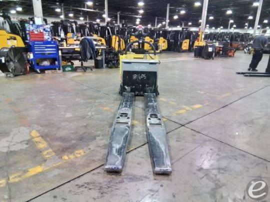 2017 Hyster B80ZHD Electric Forklift - 123Forklift