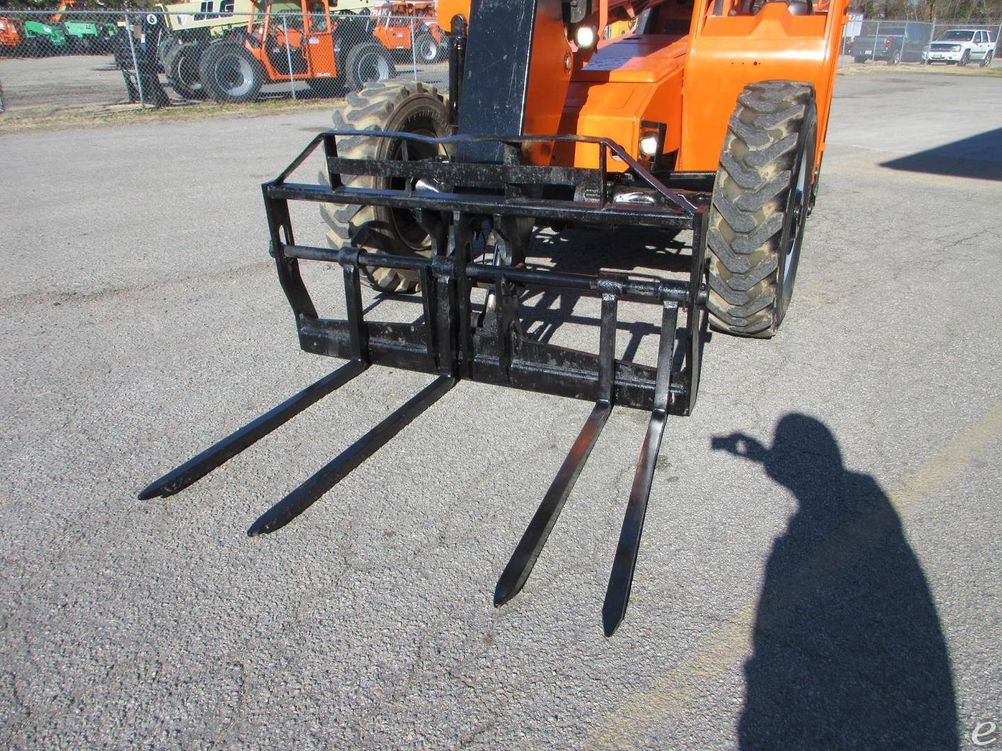 2016 Skytrak 8042