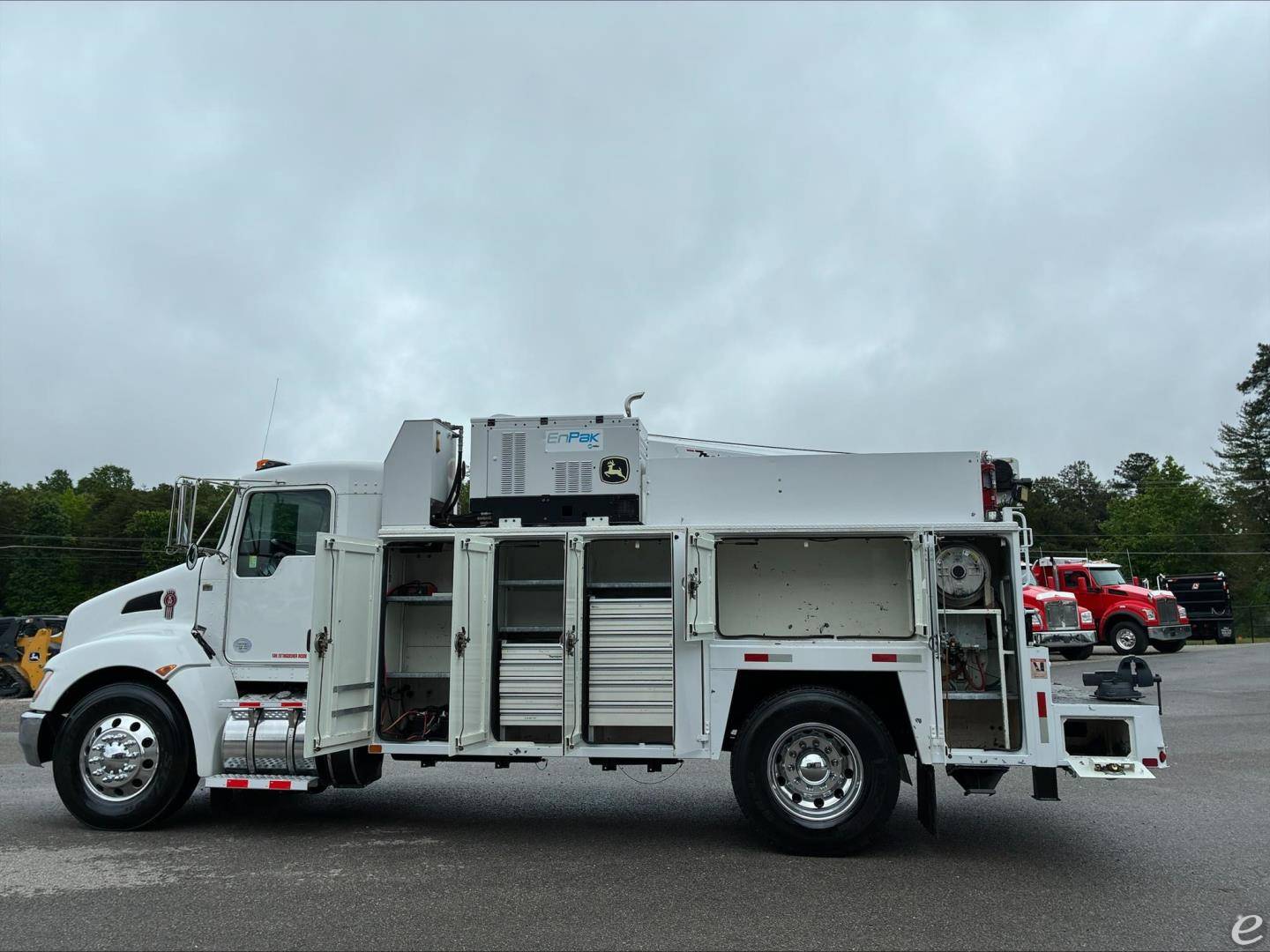2017 Kenworth T370