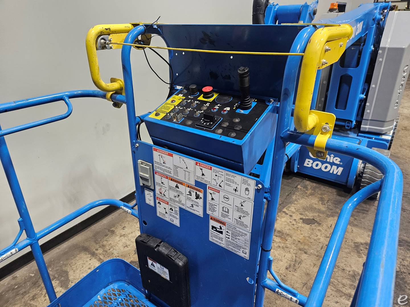 2021 Genie Z30/20N