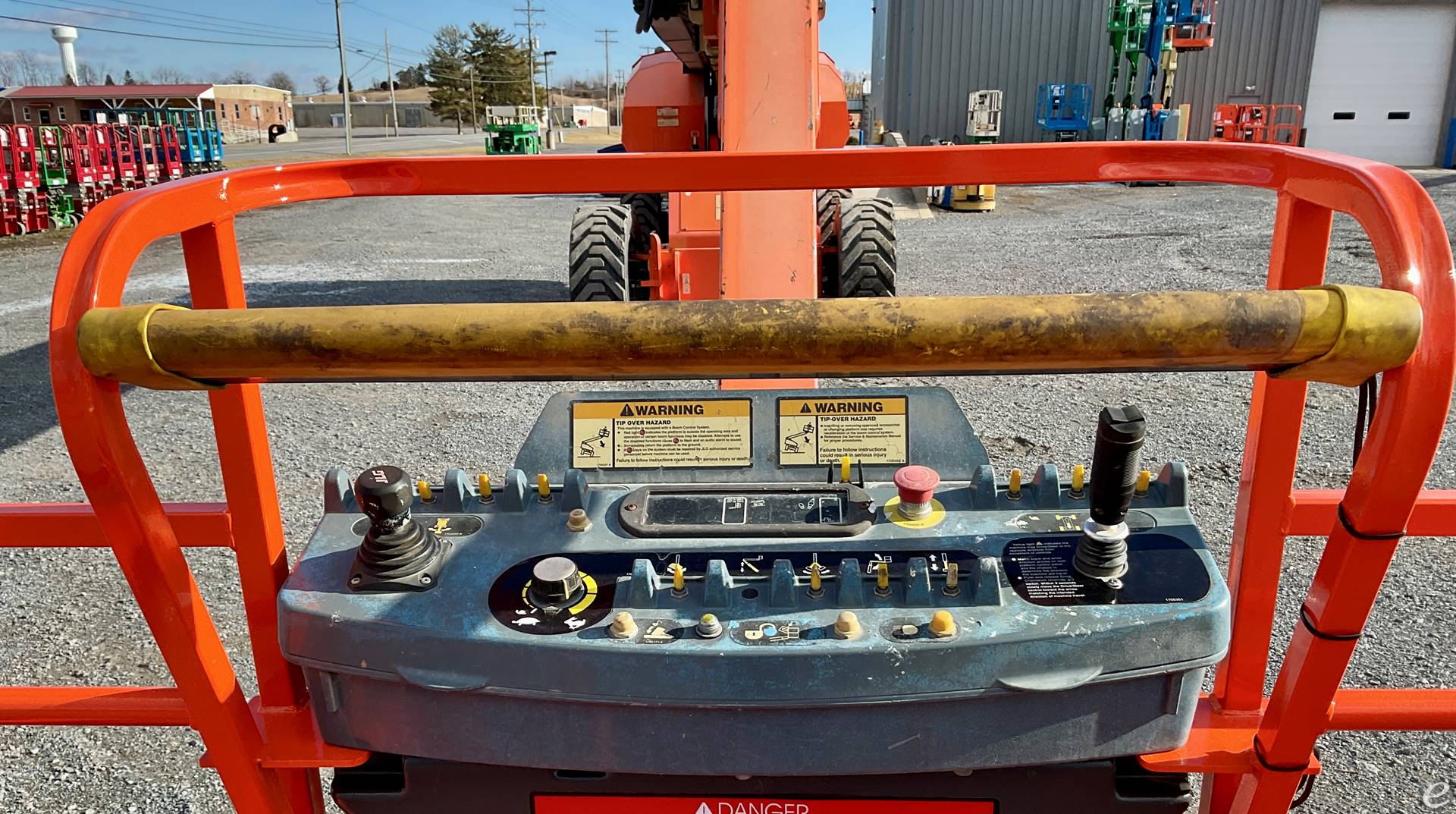 2017 JLG 1350SJP