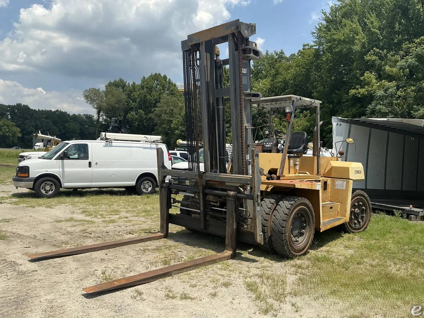2006 Cat DP100
