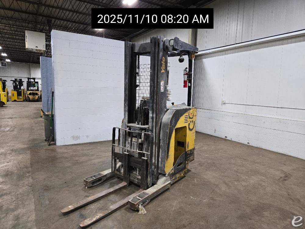 2018 Yale NR045EB