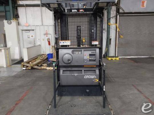 2018 Crown SP4050-30
