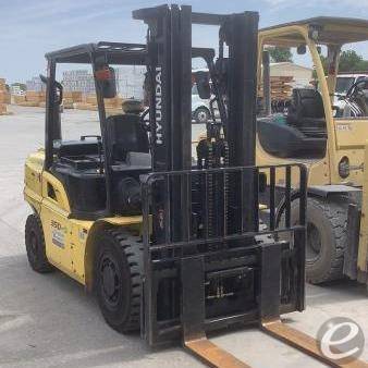 2017 Hyundai 35D-9 Diesel Forklift