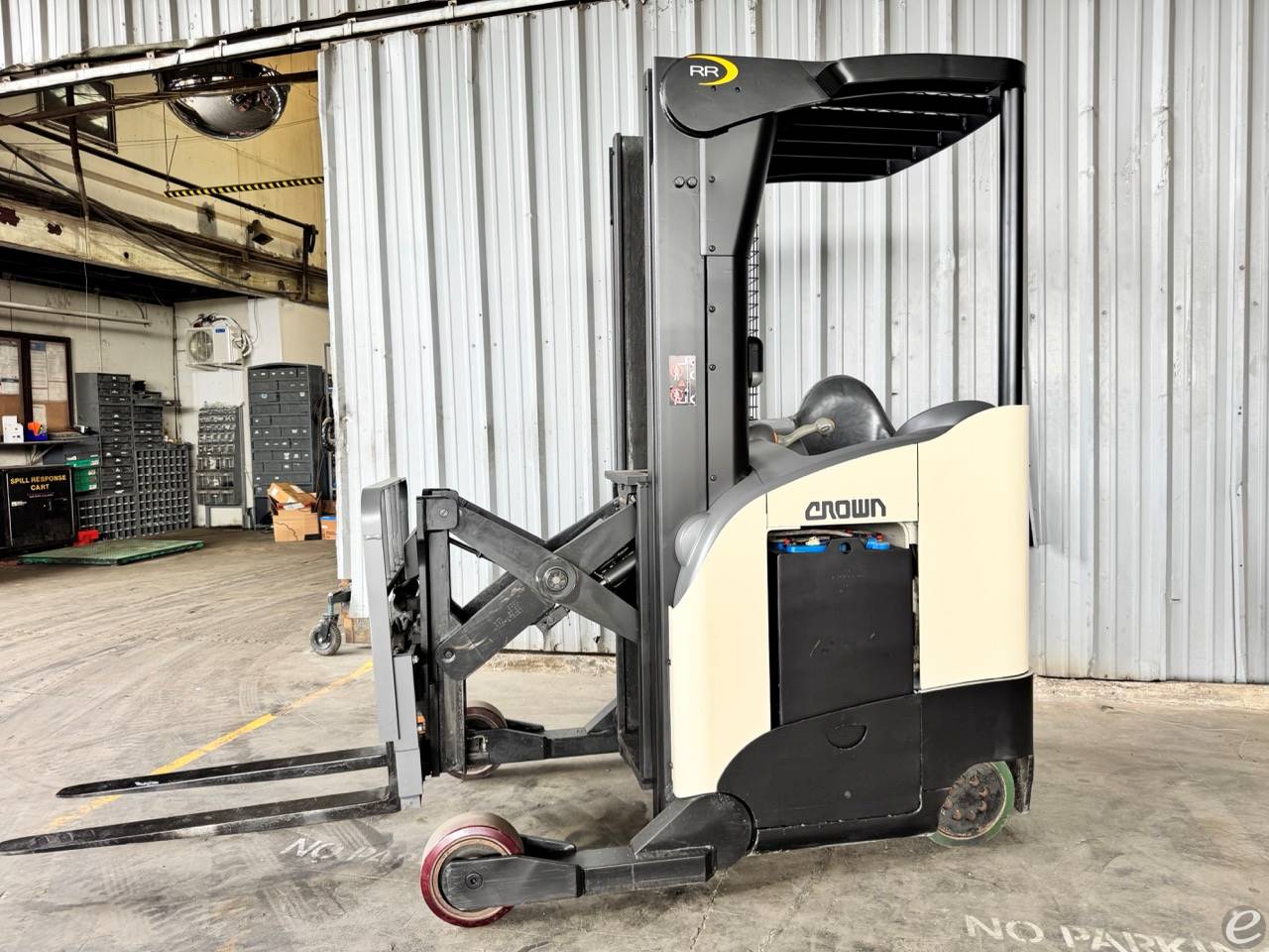 2015 Crown RR5725-35