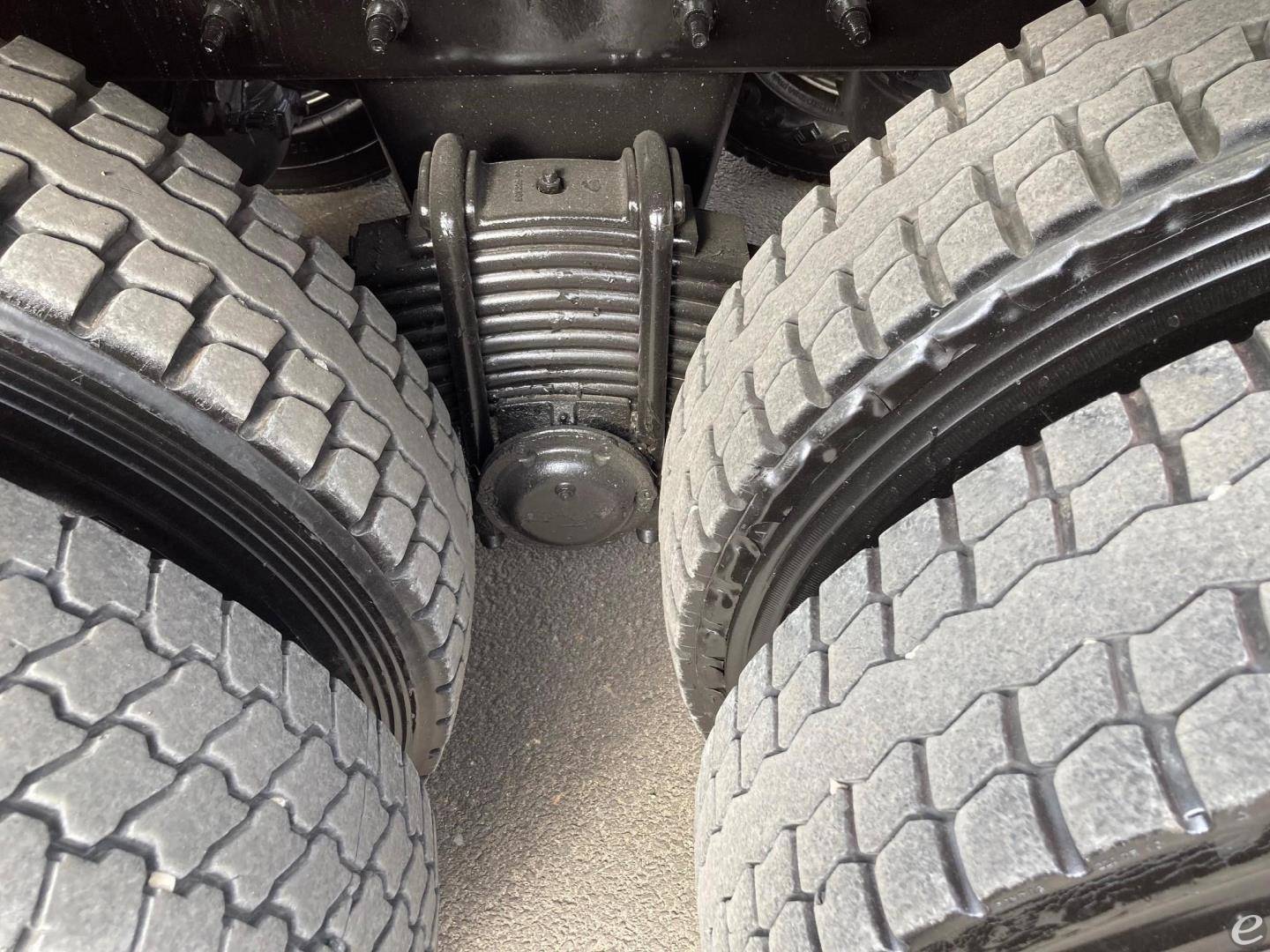 2022 Mack GRANITE 104FR