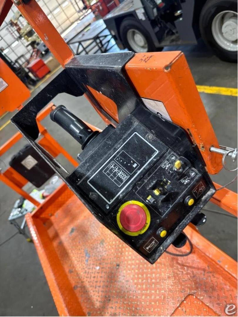 2021 JLG R1932i
