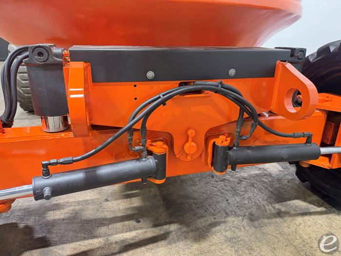 2013 JLG 600AJ