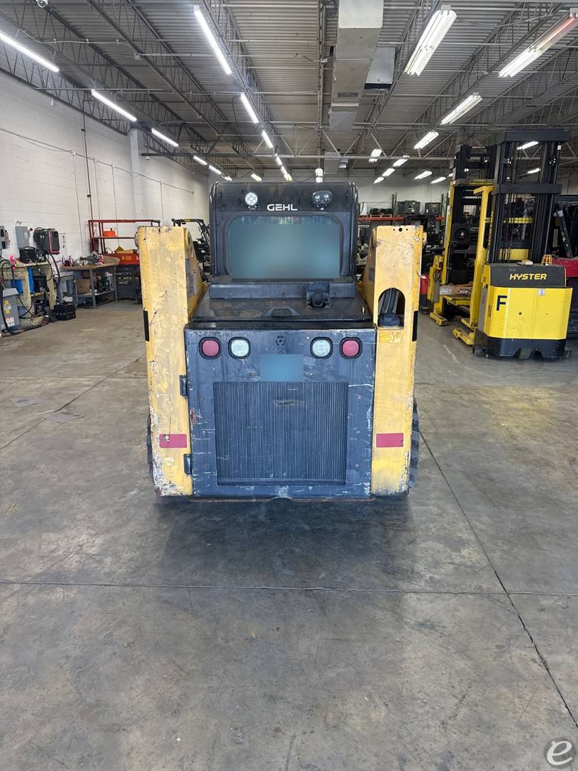 2022 Gehl R165