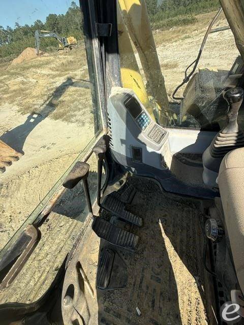 2007 Komatsu PC300 LC-7E0