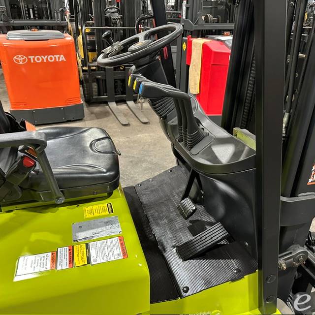 2018 Clark TMX15S
