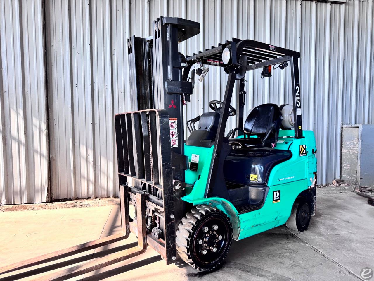 2015 Mitsubishi FGC25N LP Gas Forkl...