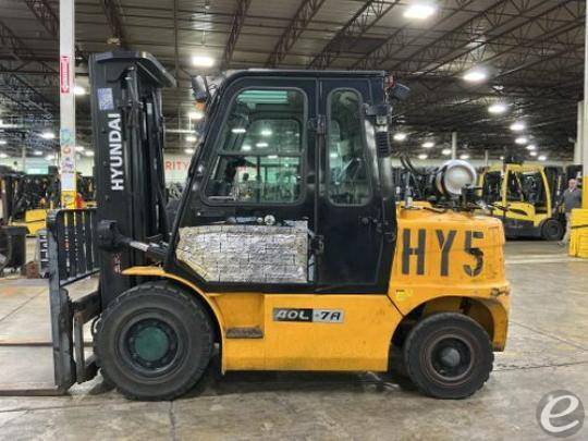 2021 Hyundai 40L-7A