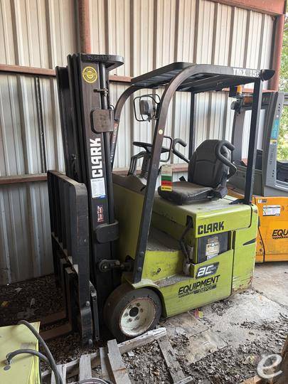 2015 Clark TMX15S