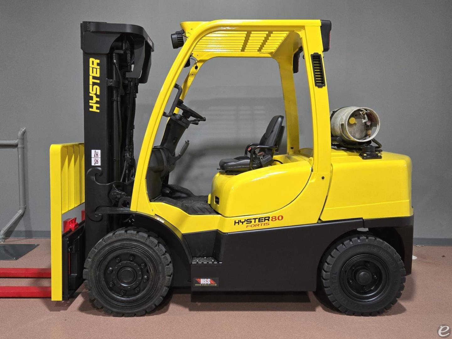 2017 Hyster H80FT LP Gas Forklift