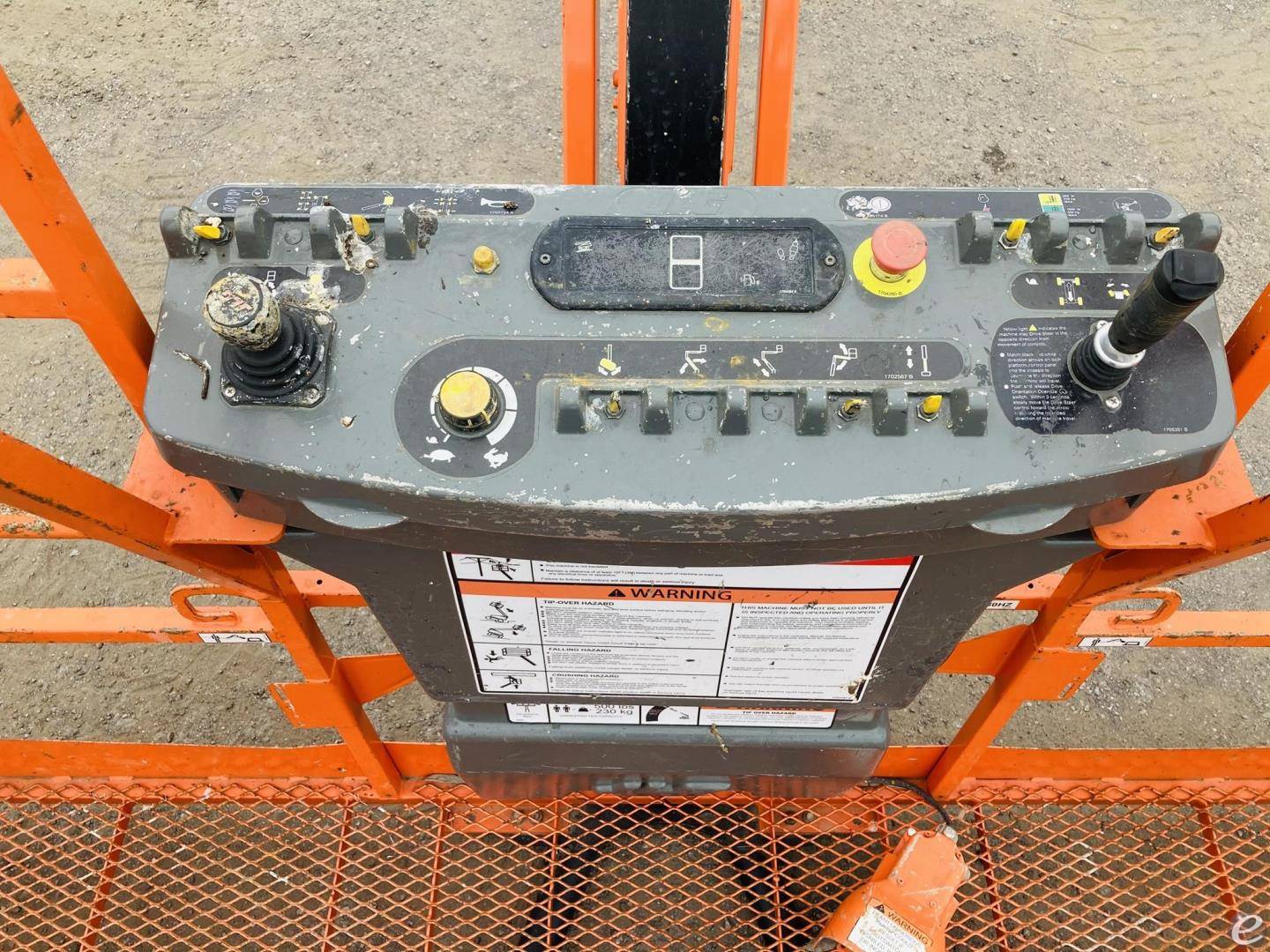 2015 JLG 660SJ
