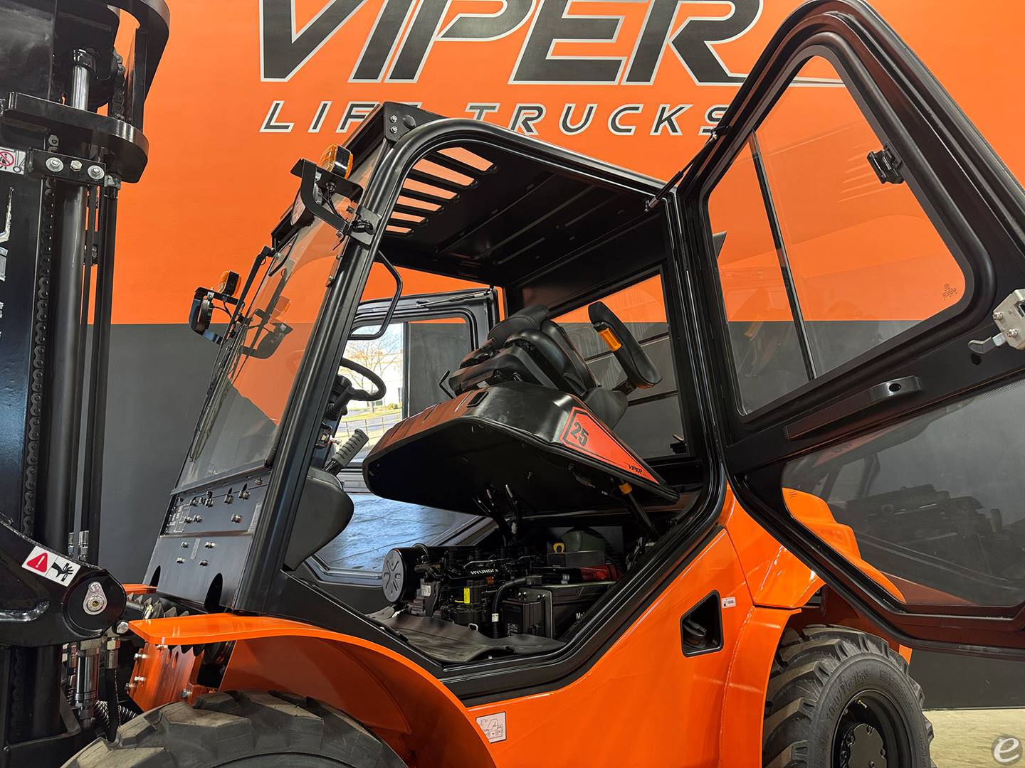 2026 Viper Lift Trucks RTD25F-4