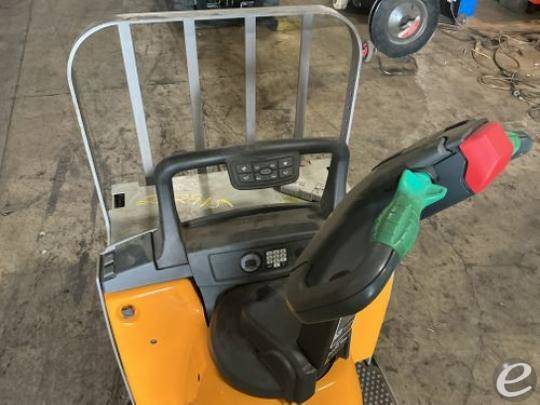2019 Jungheinrich ECR 327