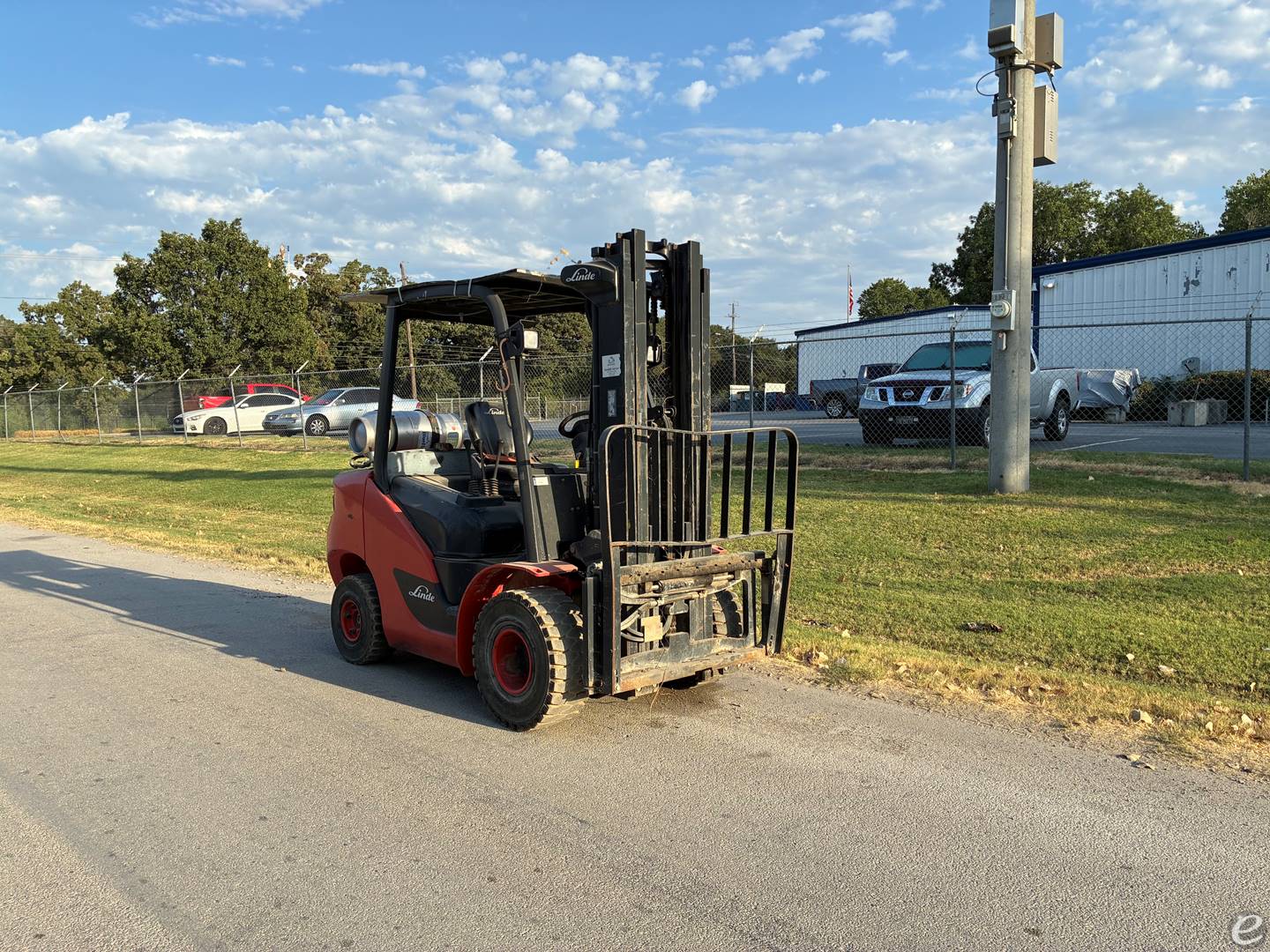 2017 Linde HT32T