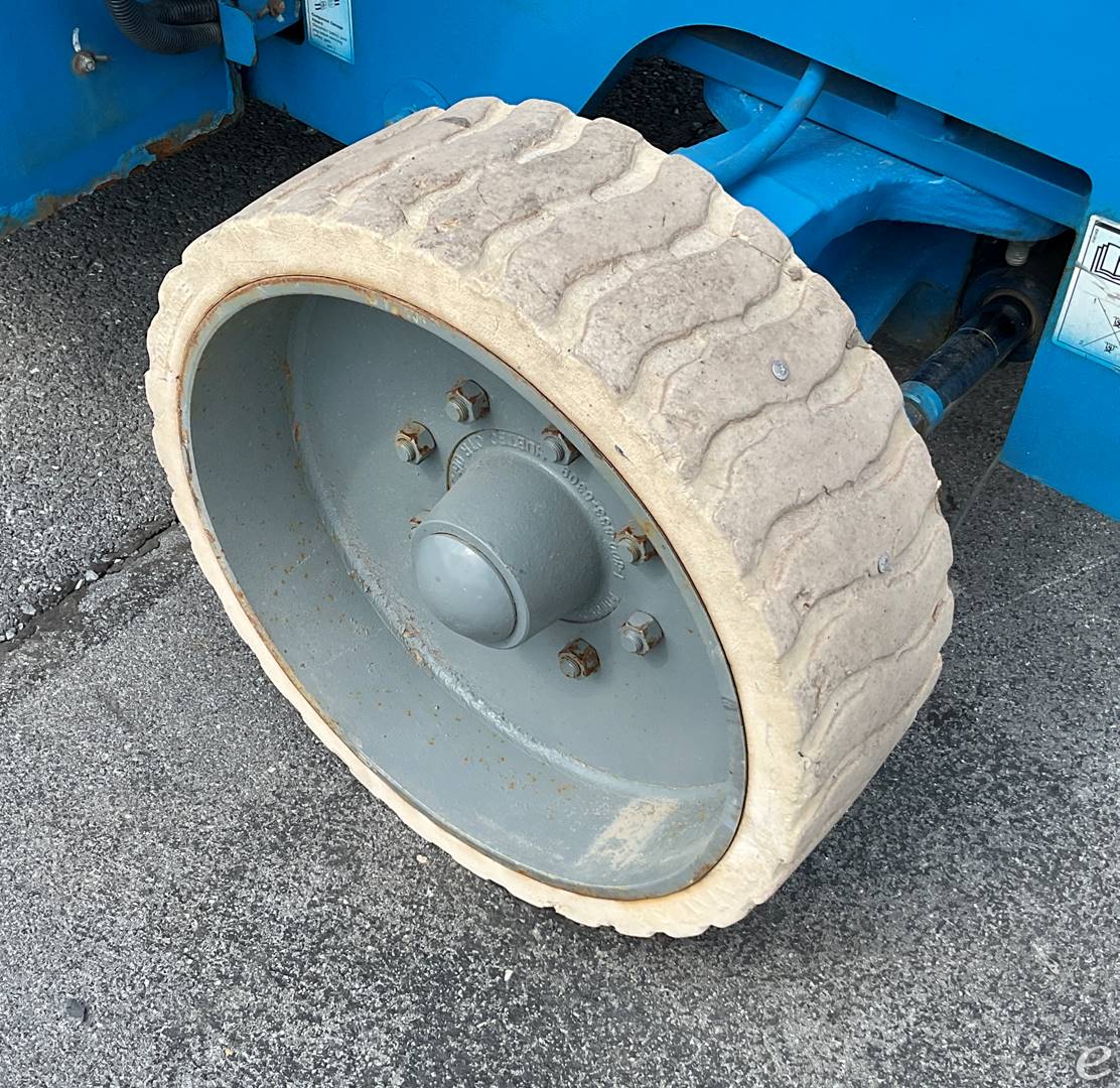 2013 Genie Z40/23NRJ
