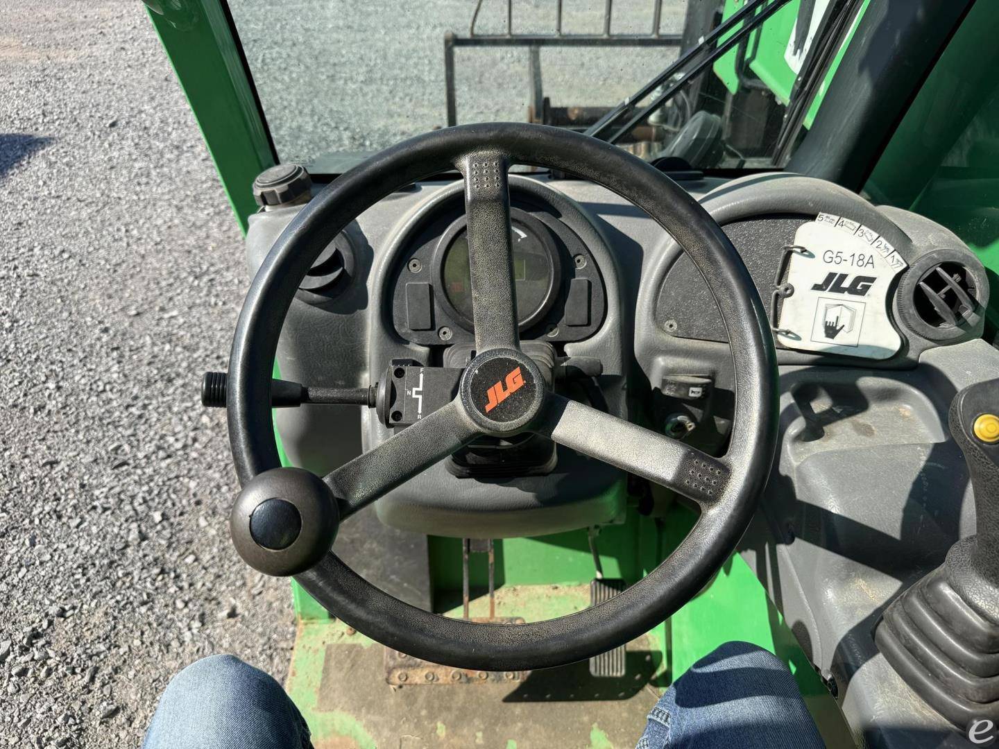 2017 JLG G5-18A