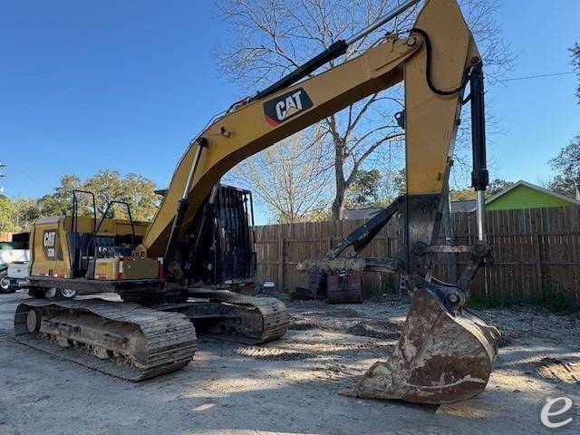 2019 Cat 320