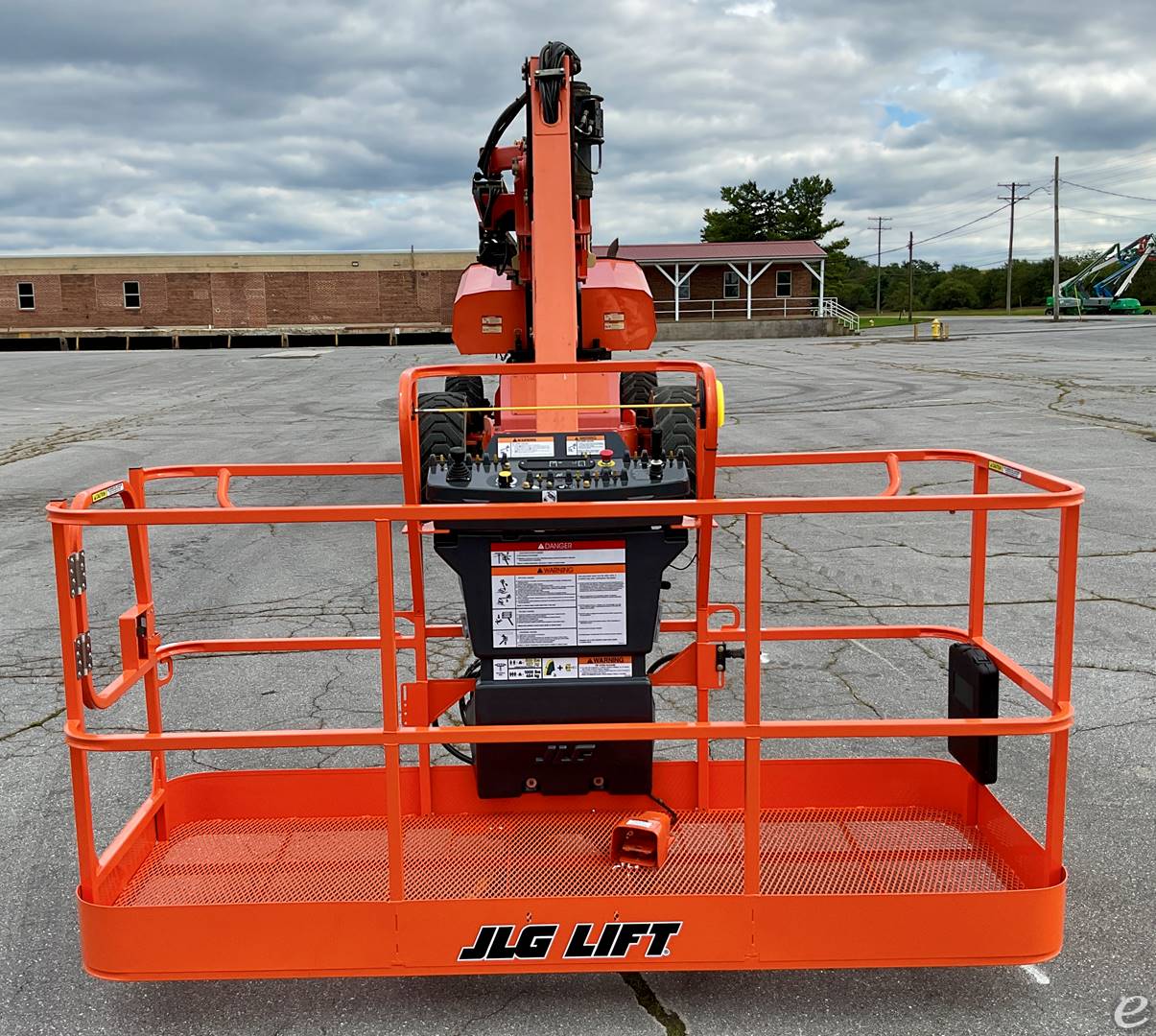 2013 JLG 1200SJP