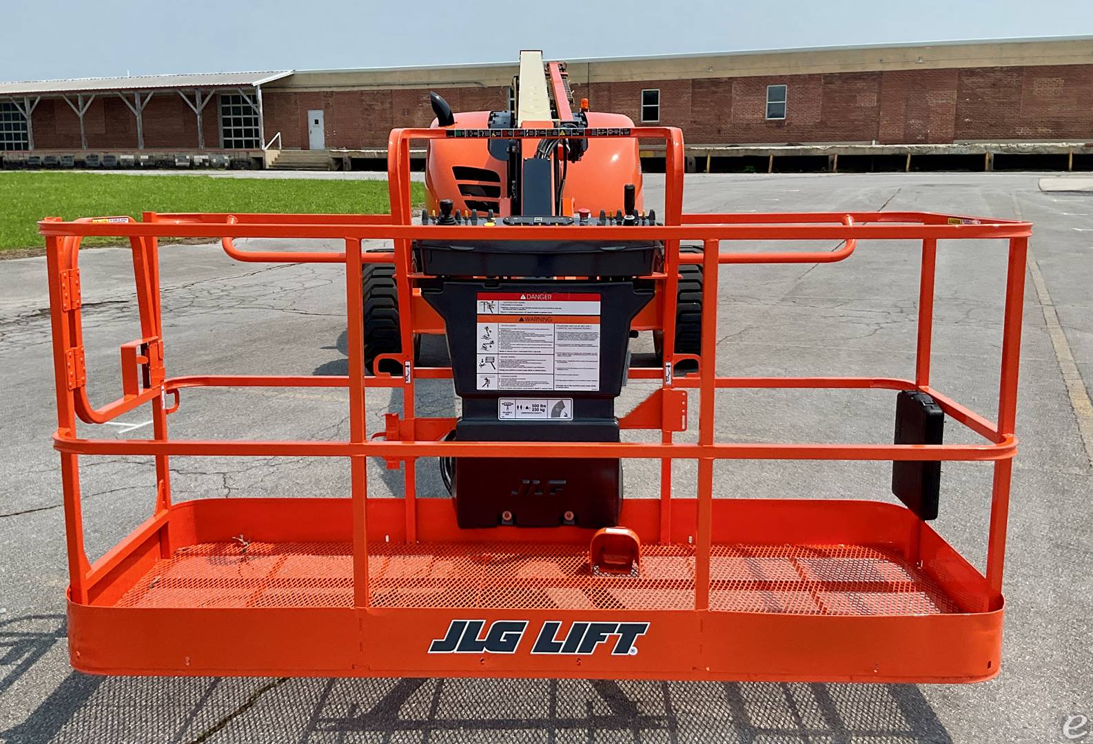 2018 JLG 600AJ