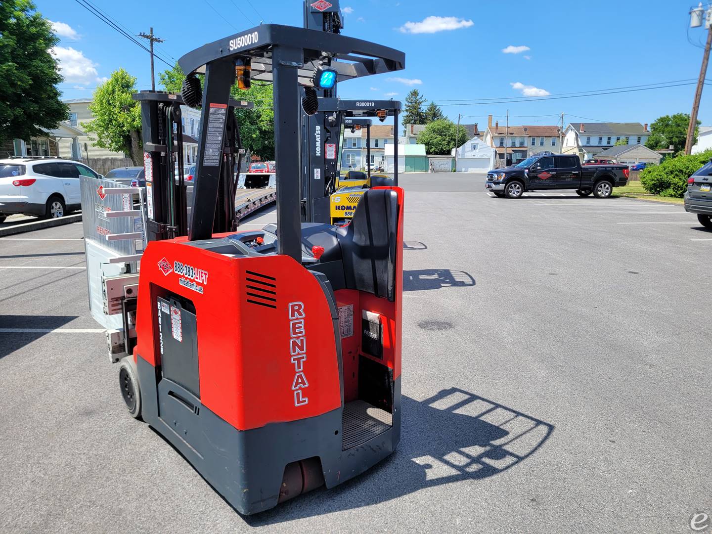 2011 Raymond 425-C50TT Electric Forklift - 123Forklift