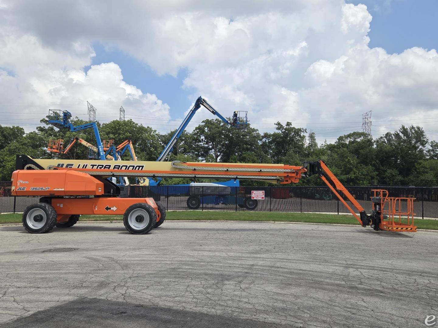 2022 JLG 1350SJP