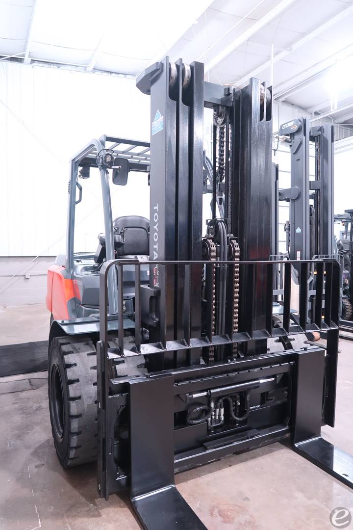 2014 Toyota 8FD45U Diesel Forklift - 123Forklift