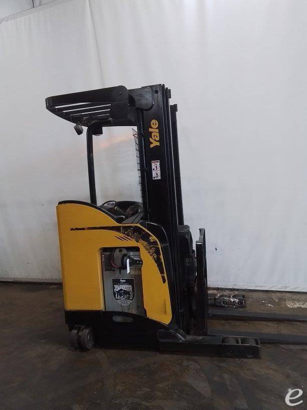 2018 Yale NR045EB