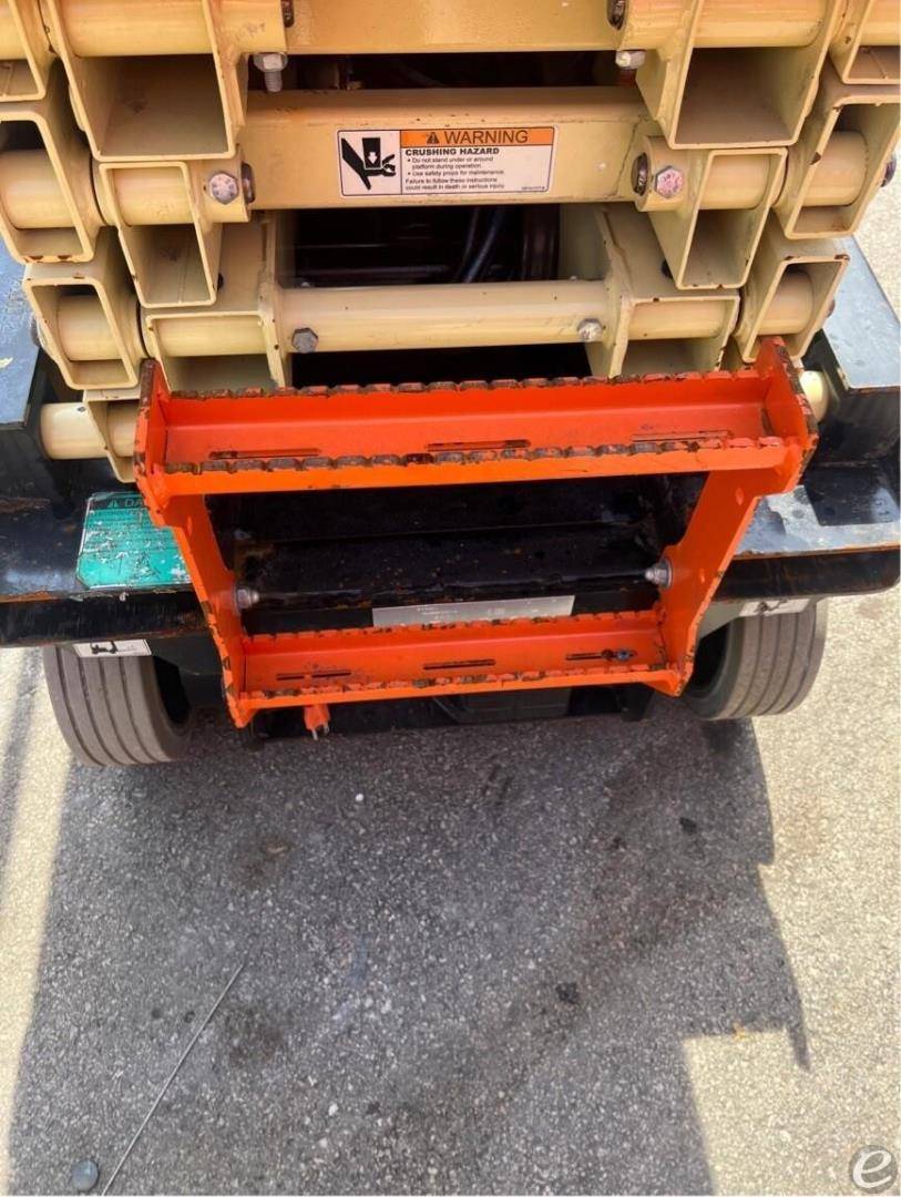 2021 JLG R1932i