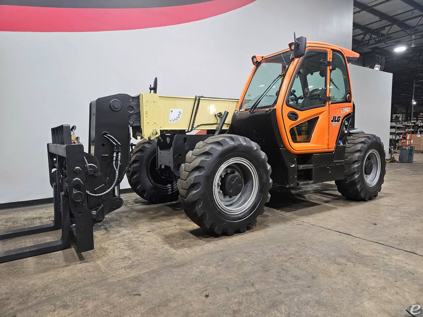 2020 JLG 1732